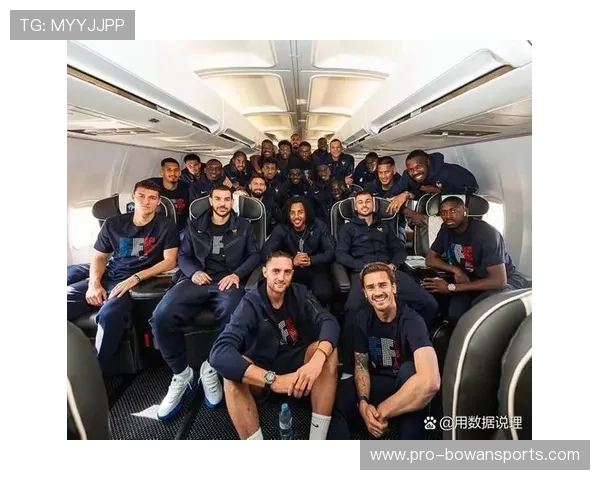 足球球星铲屎官揭秘:这些球员如何平衡事业与宠物生活 足球球星铲屎官揭秘:这些球员如何平衡事业与宠物生活